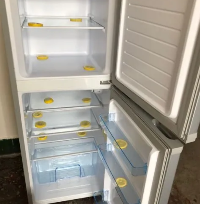 冰箱内壁鼓包